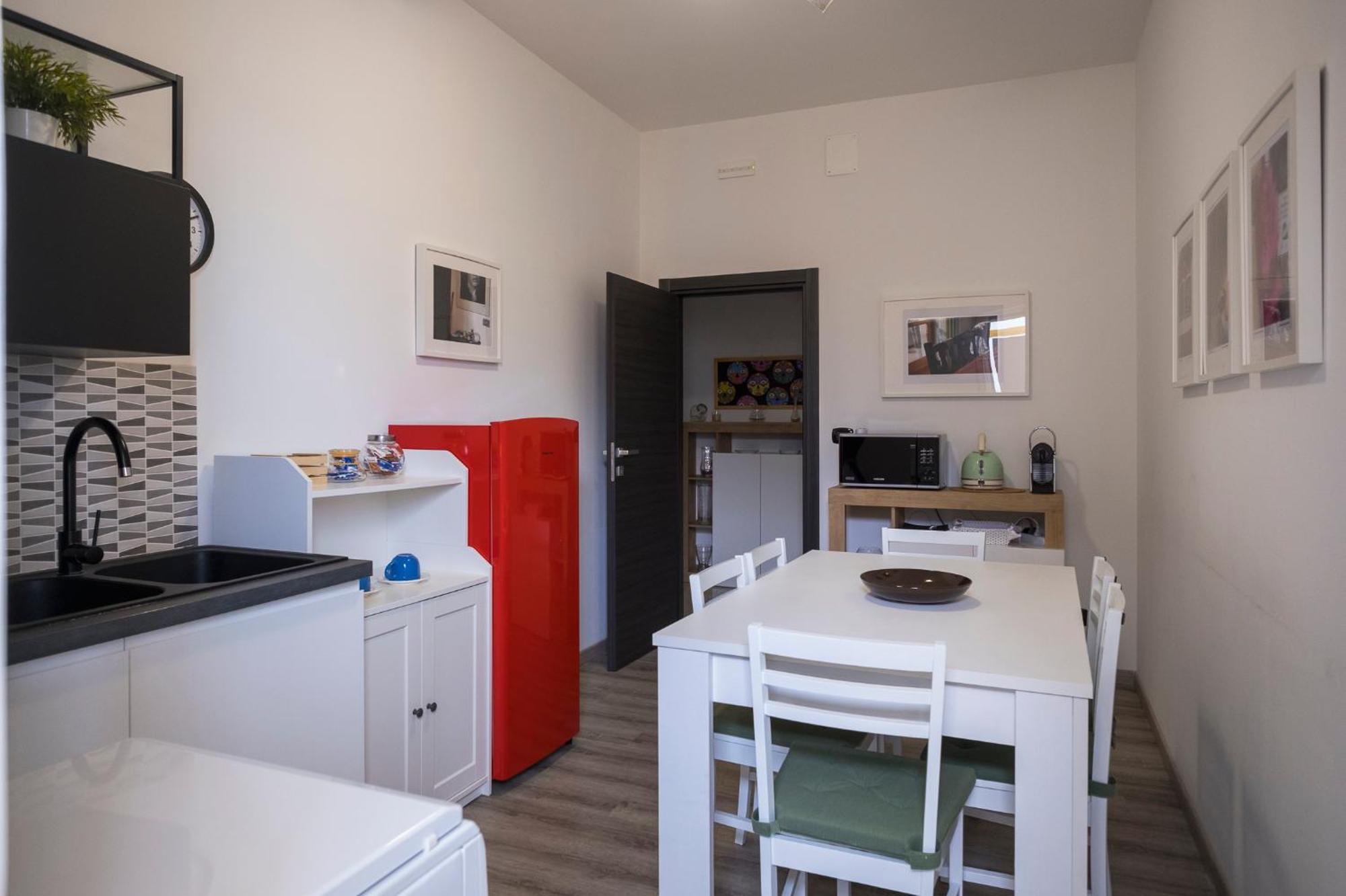 Caliph House 128 Apartment บารี ภายนอก รูปภาพ